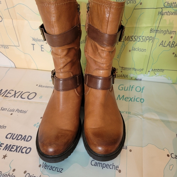 Earth Brown Leather Moto Buckle Boots Size 9.5 - Picture 10 of 13